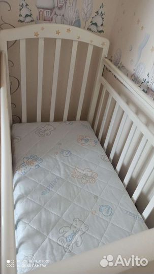 Детская кроватка