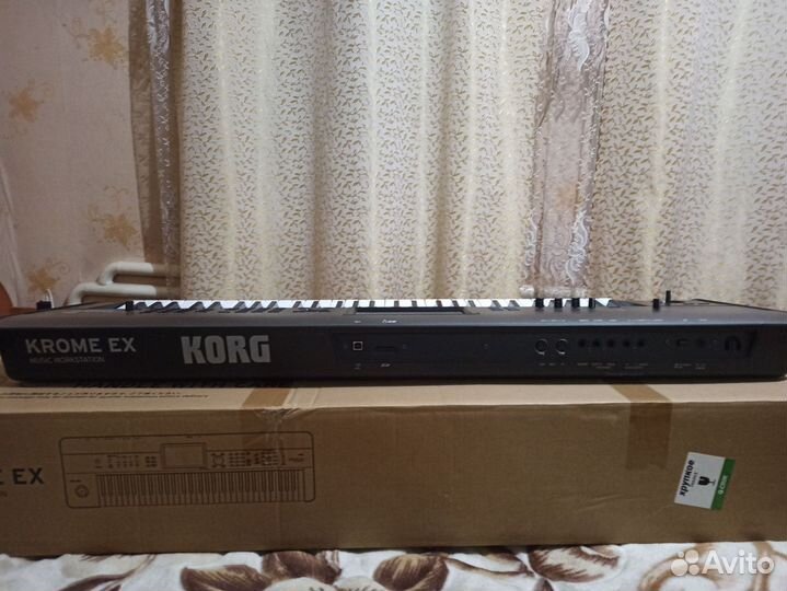 Синтезатор korg Krome EX 61