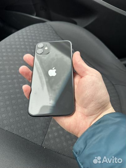iPhone 11, 64 ГБ