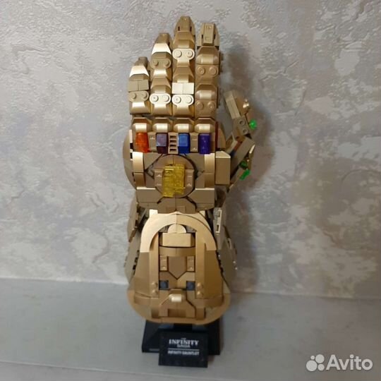 Перчатка Бесконечности Lego
