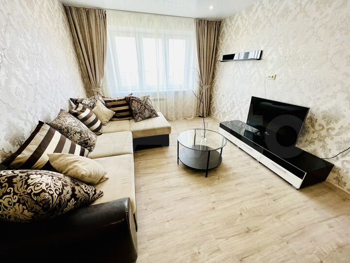 2-к. квартира, 60 м², 13/17 эт.