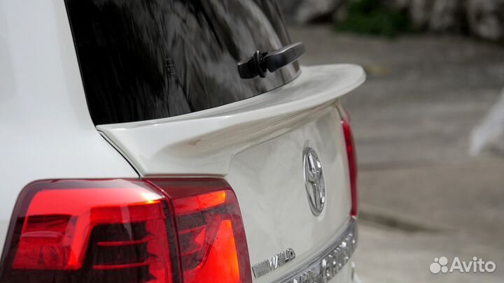 Спойлер Wald Toyota land Cruiser 200 2016+