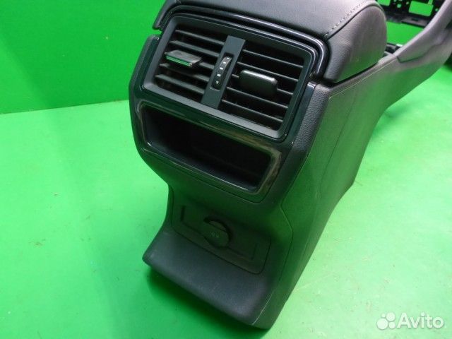 Подлокотник Skoda Karoq с 2017г