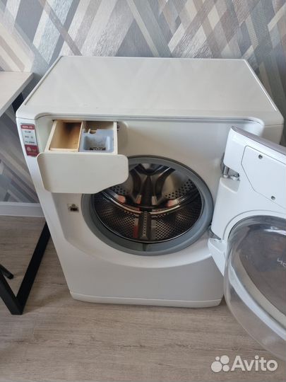 Стиральная машина Aqualtis Hotpoint Ariston на 6кг