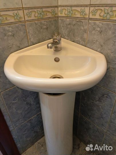 Раковина в ванную бу