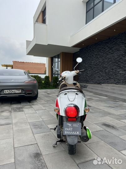 Honda Giorno (Vespa Style)