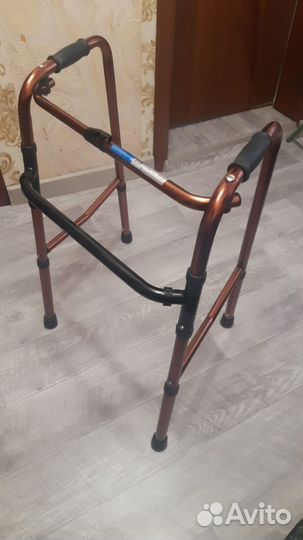 Инвалидная коляска