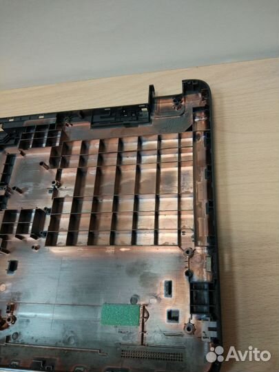 Поддон (нижняя часть) для ноутбука 250 G4, 255 G4