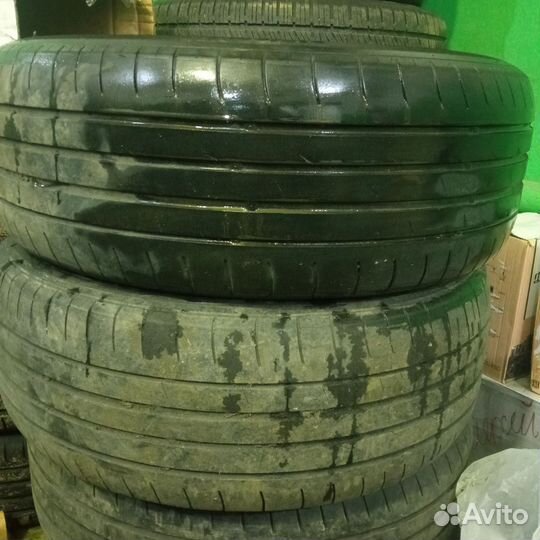 Nexen N'Fera SU1 215/60 R16