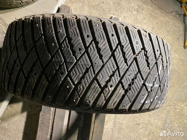 Goodyear Ultragrip Ice Arctic 245/45 R19 102T