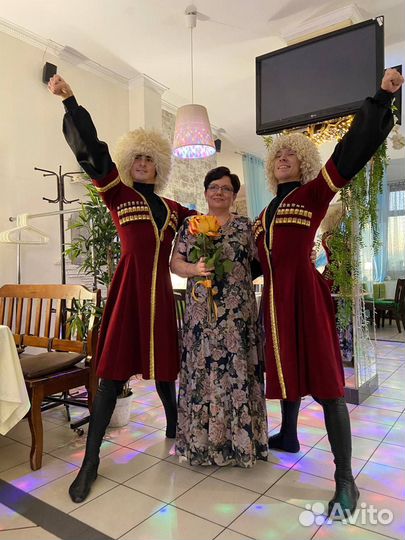 Танцоры, артисты