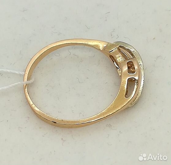 Кольцо / размер 16,5 / 1,77г / Золото585 / фианиты круглые