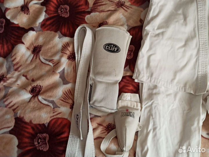 Кимоно для занятий карате