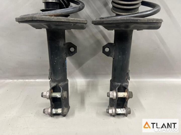 Стойка передняя toyota wish