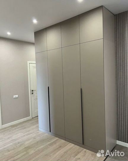 Шкаф распашной в стиле IKEA