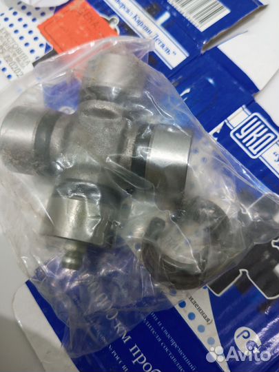 Крестовина карданного вала