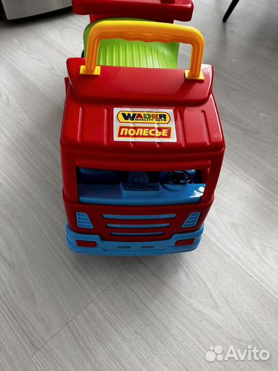 Детская машинка каталка