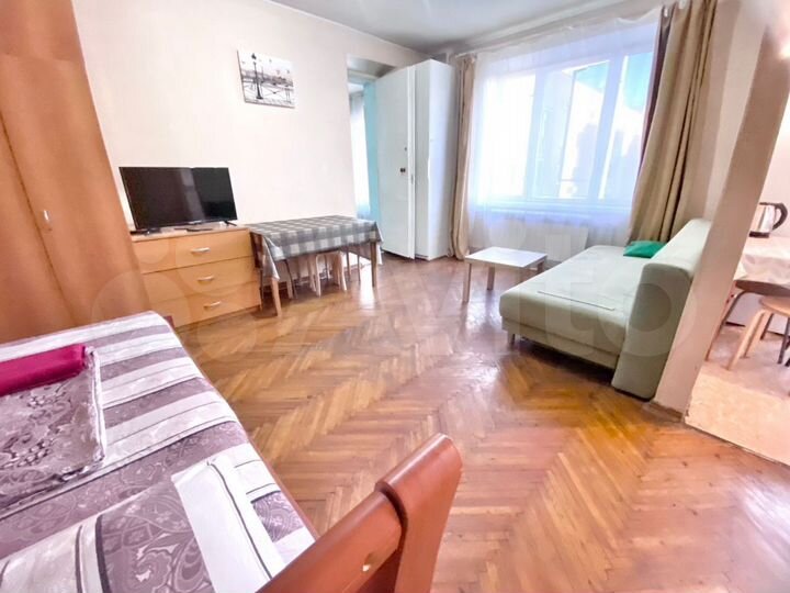 2-к. квартира, 49 м², 8/9 эт.