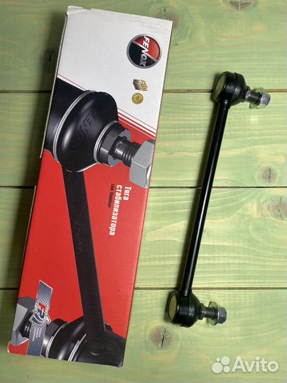 Стойка стабилизатора передняя Camry 40