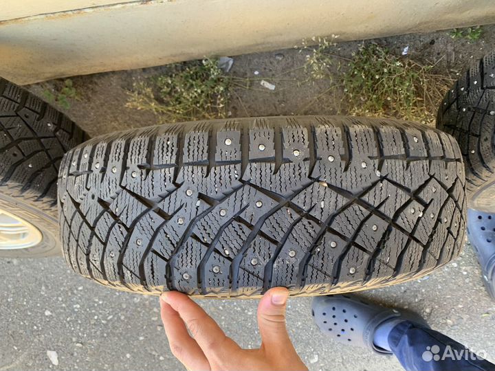 Шины с дисками r 14 зимние Nitto 175/70 R14