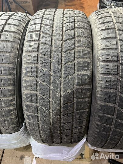 Toyo Observe GSi-5 265/50 R20
