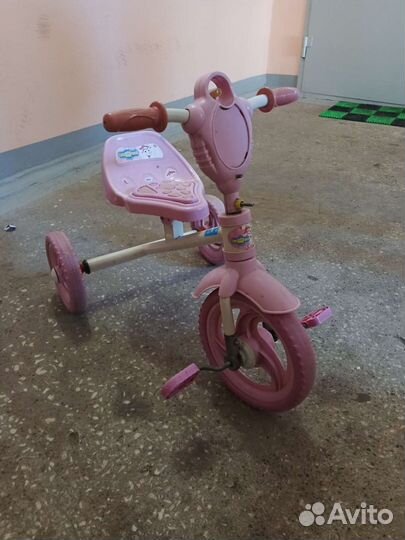 Детский трехколесный велосипед б/у
