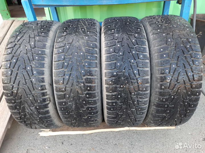 Nokian Tyres Hakkapeliitta 7 SUV 225/60 R17 102T