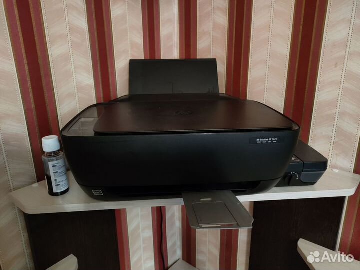 Цветной Принтер с снпч HP deskjet gt5820