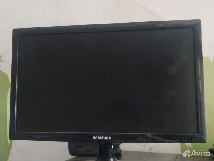 Монитор Samsung