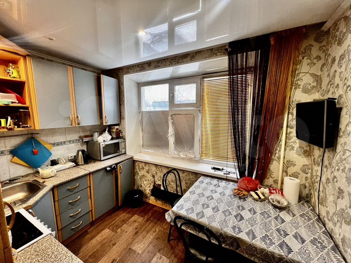 2-к. квартира, 45 м², 1/9 эт.