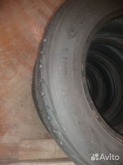 Nokian Tyres Hakkapeliitta CR3 215/65 R16C