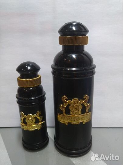 Стеклянные бутылочки из-под парфюма