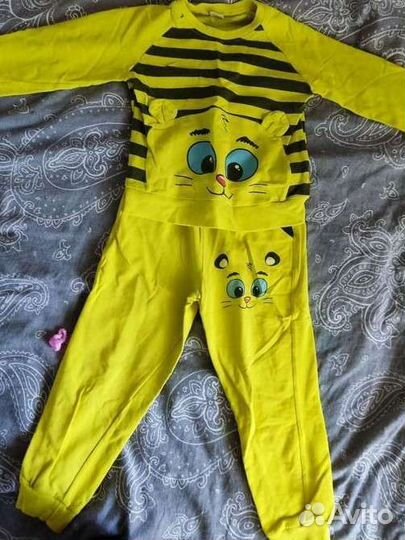 Вещи пакетом на девочку 104-110