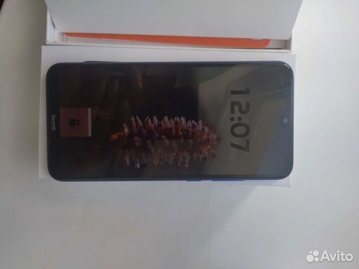 Телефон Xiaomi redmi 8A