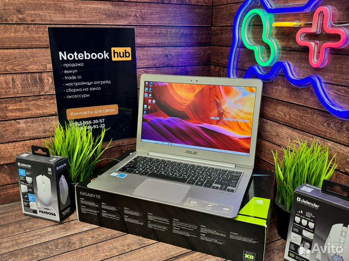 Мощный Ультрабук Asus 2K / i7-7500 / 8 RAM