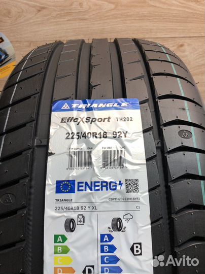 Triangle EffeXSport TH202 225/40 R18 и 245/35 R18 92Y