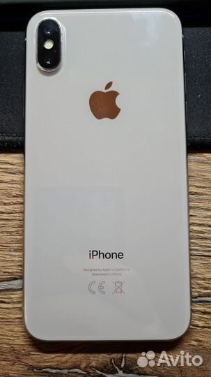 iPhone X, 64 ГБ