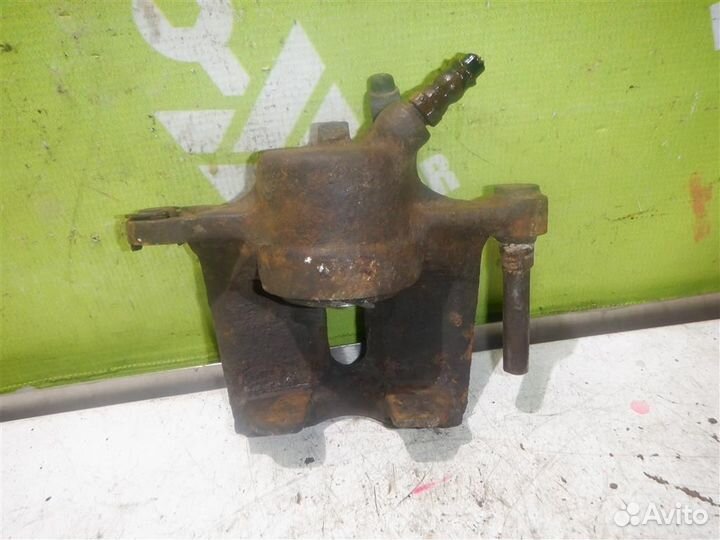 Суппорт передний правый Рено Кенгу Кангу