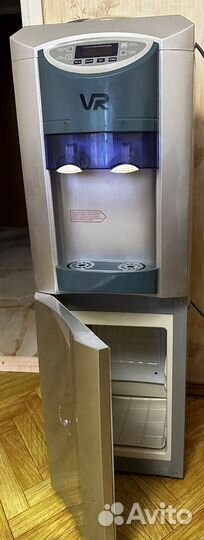 Кулер для воды с холодильником