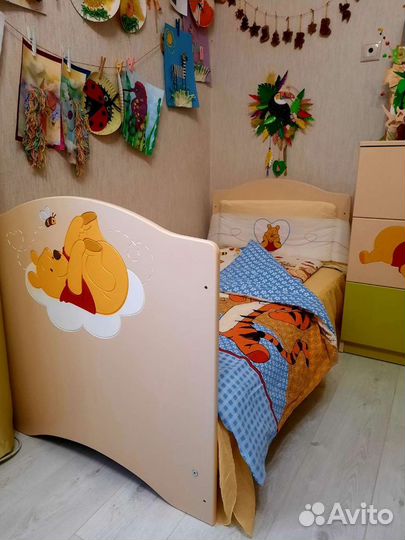 Кроватка детская фирмы Meblik+пост. белье+матрас