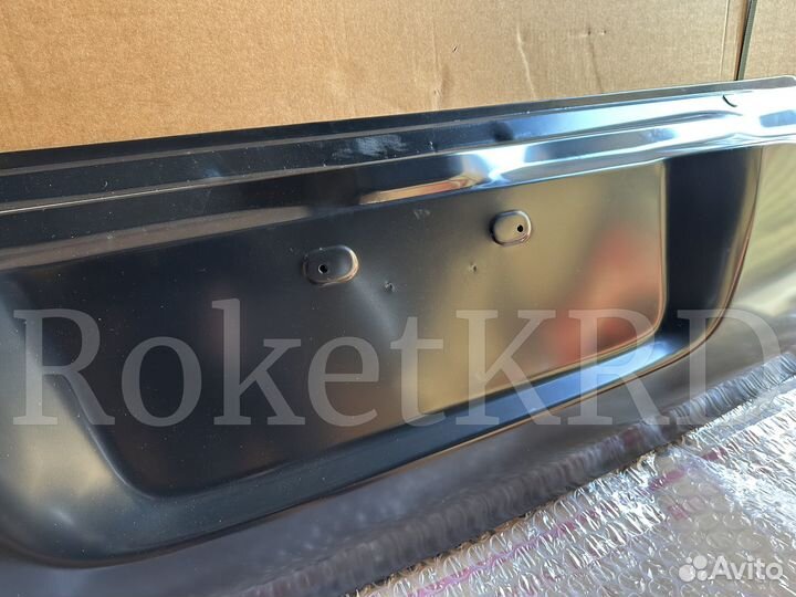 Крышка багажника Toyota Land Cruiser 200 2007+