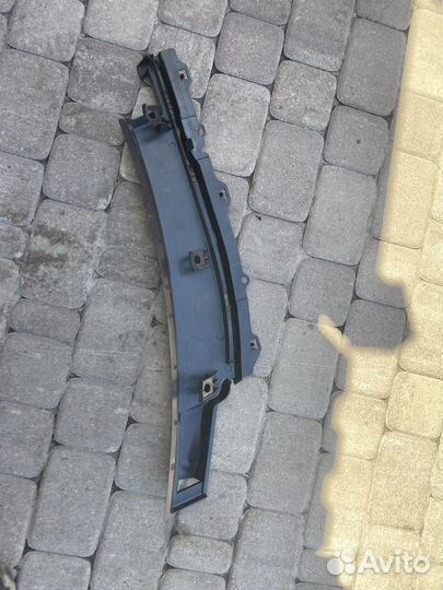 Водосток лобового стекла правый mazda 3 bl