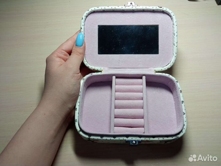 Шкатулка, кейс для бижутерии, украшений