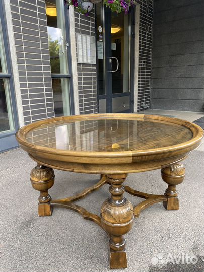 Винтажный стол