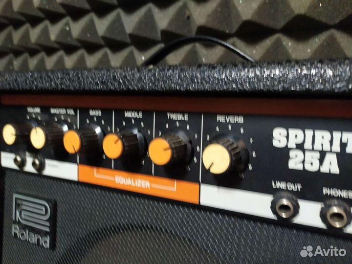 Гитарный комбоусилитель Roland spirit 25A