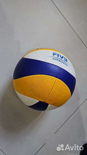 Волейбольный мяч Mikasa VLS300