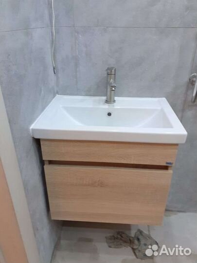 Услуги сантехника,отделочника,плиточника,электрика