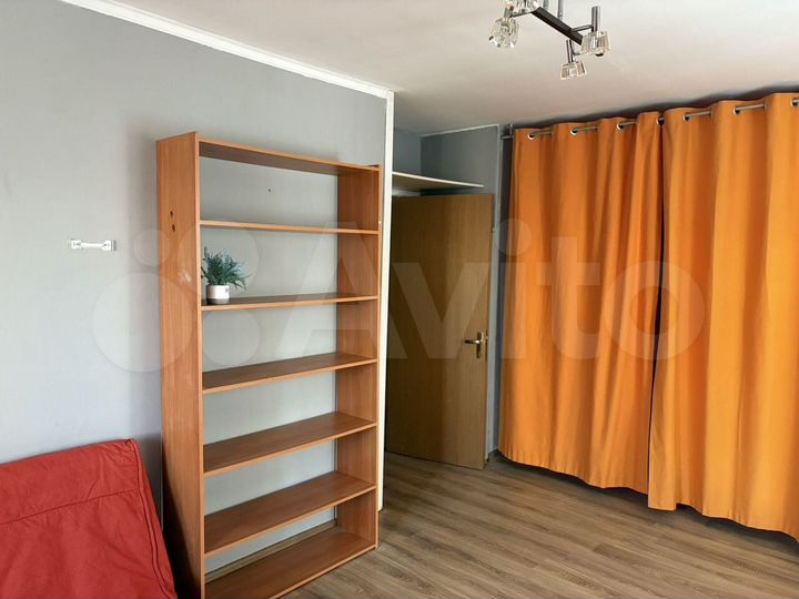 2-к. квартира, 45 м², 5/5 эт.