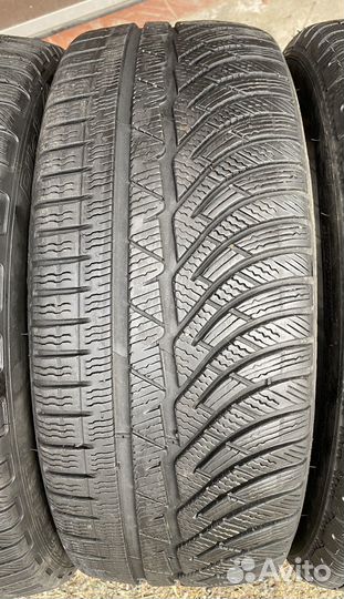 Michelin Pilot Alpin PA4 225/45 R18 и 245/40 R18 97V