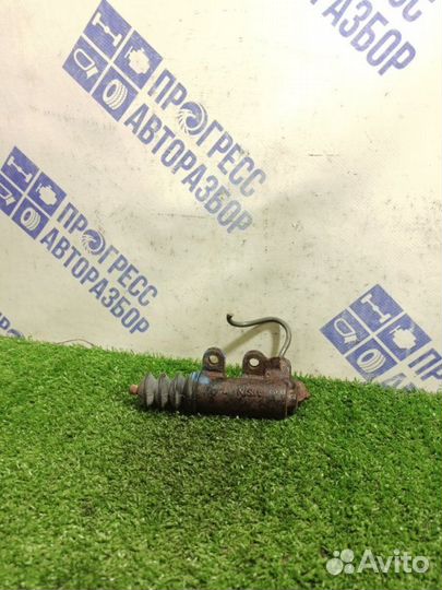 Рабочий цилиндр сцепления Toyota Corolla седан 1.4